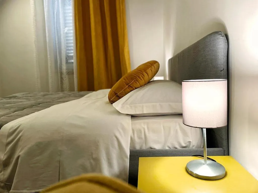 אנה Casa Nenescu Maison De Charme & Spa 0*,  איטליה